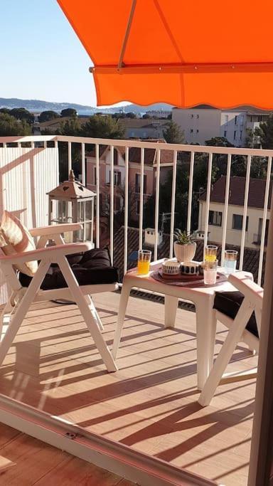 Ferienwohnung Le Doux Voyage T3, Vue Mer, Wi Fi, Parking Gratuit Toulon Exterior foto