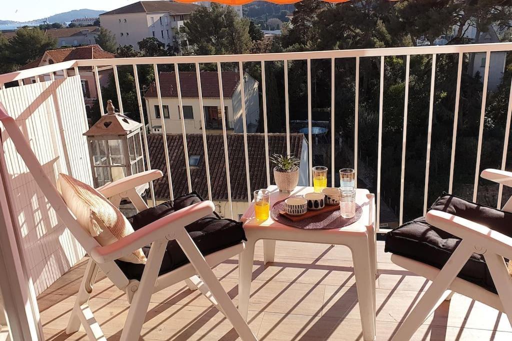 Ferienwohnung Le Doux Voyage T3, Vue Mer, Wi Fi, Parking Gratuit Toulon Exterior foto