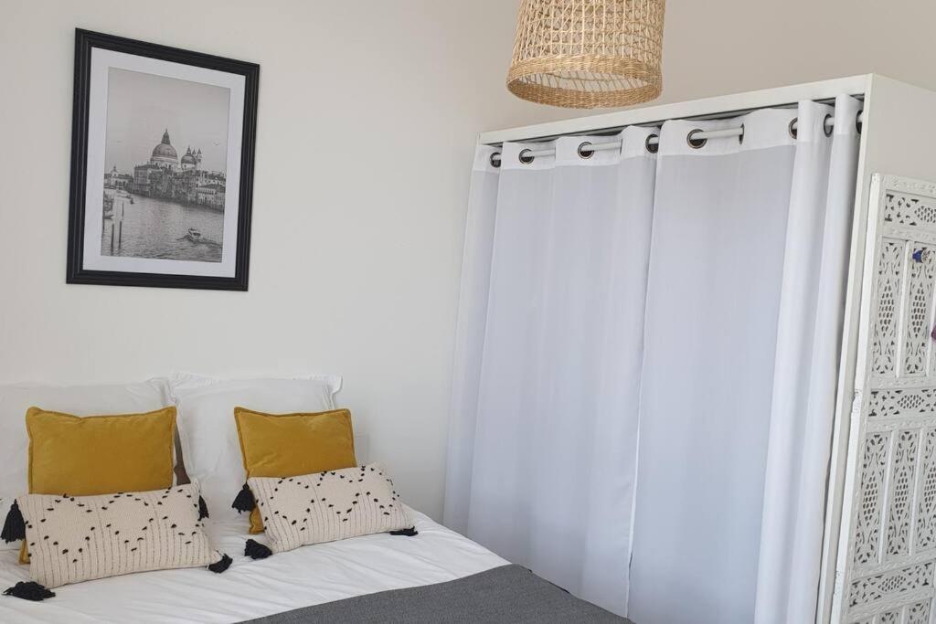 Ferienwohnung Le Doux Voyage T3, Vue Mer, Wi Fi, Parking Gratuit Toulon Exterior foto