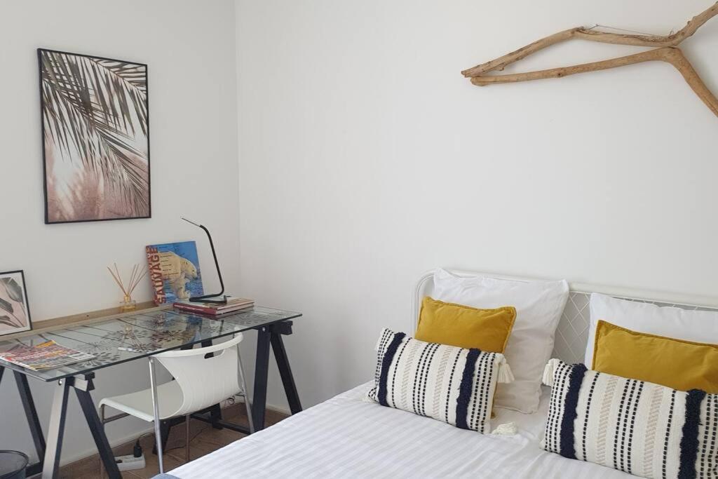 Ferienwohnung Le Doux Voyage T3, Vue Mer, Wi Fi, Parking Gratuit Toulon Exterior foto