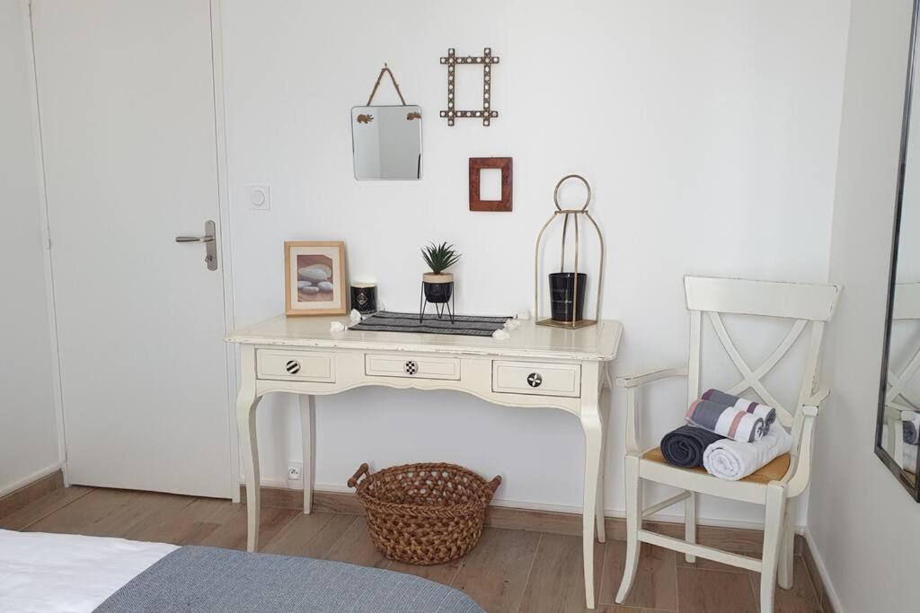 Ferienwohnung Le Doux Voyage T3, Vue Mer, Wi Fi, Parking Gratuit Toulon Exterior foto